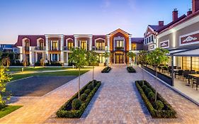 Готель Рафаель